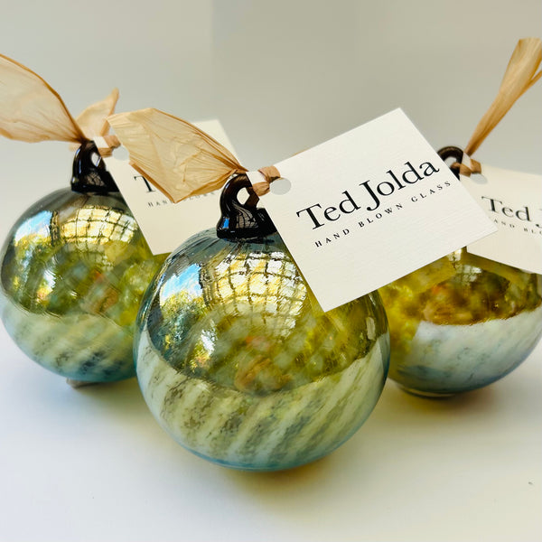 The "Gilded Bon Bon"